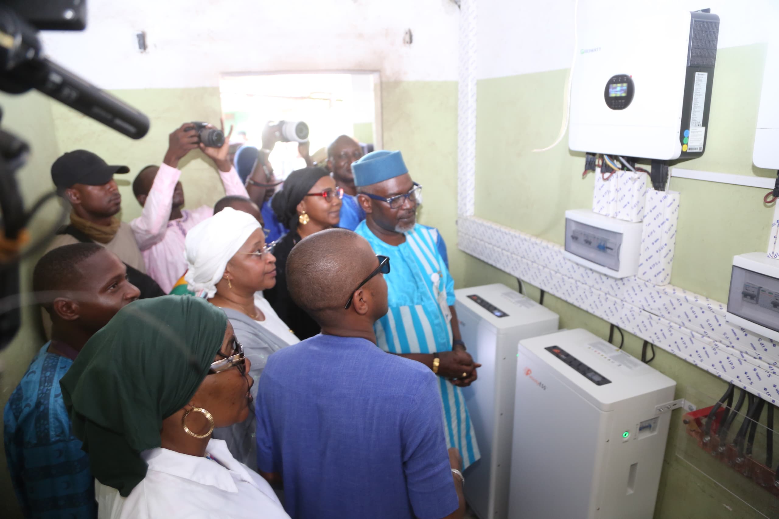 Œuvres sociales du Président de la Transition : Des structures de santé en Commune IV du Disttict de Bamako équipées en panneaux solaires 